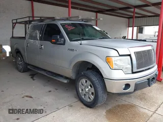2012 Ford F-150 XL with VIN 1FTEW1CM6CKD78020, listed as a IAAI auction lot 41907492 with 252,852 mi miles. Bid and sale history available at carsss.com. Image 1.
