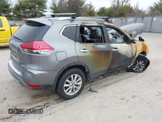 2018 Nissan Rogue SV z VIN KNMAT2MV4JP618914, wystawiony jako IAAI lot #41800479 z przebiegiem Nie podano mil oraz . Historia ofert i sprzedaży dostępna na DreamBid. Obrazek 4.