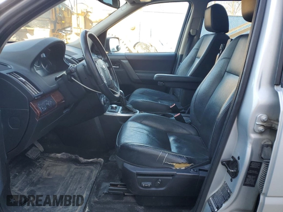 2008 Land Rover LR2 HSE with VIN SALFR24N28H063687, listed as a Copart auction lot 55380235 with 270,988 mi miles and Clean title. Bid and sale history available at DreamBid. Image 7.