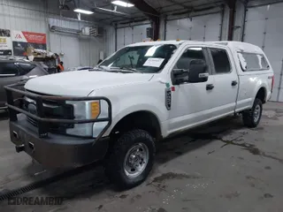 2017 Ford Super Duty F-250 SRW Lariat with VIN 1FT7W2B63HED58153, listed as a IAAI auction lot 41369447 with 136,965 mi miles. Bid and sale history available at carsss.com. Image 2.