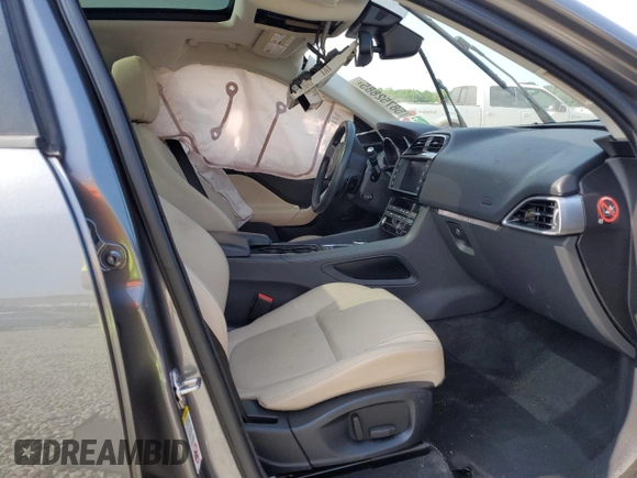 2017 Jaguar F-Pace 35t Premium with VIN SADCJ2BV0HA894638, listed as a Copart auction lot 58752885 with 77,299 mi miles and Salvage title. Bid and sale history available at DreamBid. Image 7.
