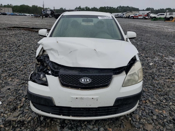 2007 Kia Rio LX with VIN KNADE123076227001, listed as a Copart auction lot 70975104 with 171,386 mi miles and Salvage Title. Bid and sale history available at carsss.com. Image 5.