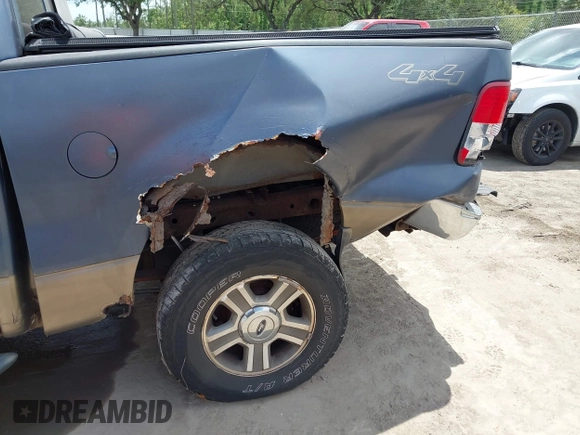 2006 Ford F-150 XLT with VIN 1FTPW14516FB55641, listed as a IAAI auction lot 42158769 with 204,517 mi miles and . Bid and sale history available at carsss.com. Image 6.