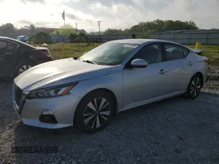 2020 Nissan Altima SV z VIN 1N4BL4DV7LC276231, wystawiony jako Copart lot #51914685 z przebiegiem 65 687 mil mil oraz Szkoda całkowita • Salvage title. Historia ofert i sprzedaży dostępna na DreamBid. Obrazek 1.