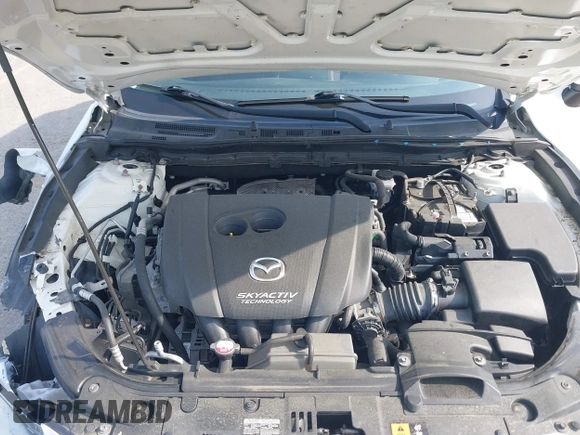 2018 Mazda 3 Touring z VIN 3MZBN1L35JM210093, wystawiony jako IAAI lot #39810891 z przebiegiem 110 052 mil mil oraz . Historia ofert i sprzedaży dostępna na DreamBid. Obrazek 10.