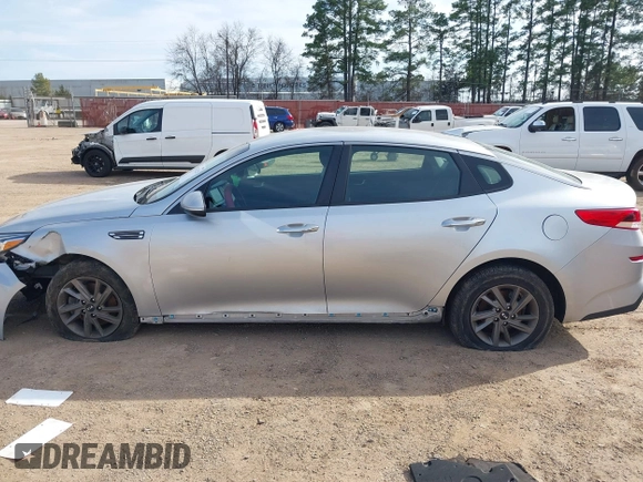 2020 Kia Optima LX with VIN 5XXGT4L34LG439434, listed as a IAAI auction lot 41743129 with 77,409 mi miles and . Bid and sale history available at carsss.com. Image 15.
