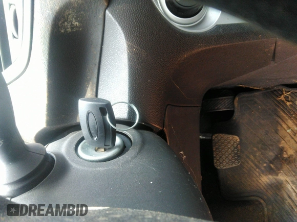 2018 Ford Fiesta SE z VIN 3FADP4BJ6JM126135, wystawiony jako IAAI lot #42503766 z przebiegiem 14 836 mil mil oraz . Historia ofert i sprzedaży dostępna na DreamBid. Obrazek 11.
