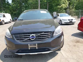 2016 Volvo XC60 T5 Premier с VIN YV4612RK6G2863467, выставлен на аукционе IAAI как лот 42422854 с пробегом 158 669 миль миль и . История ставок и продаж доступна на DreamBid. Изображение 12.