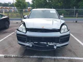2021 Porsche Cayenne Turbo с VIN WP1AF2AY3MDA36233, выставлен на аукционе IAAI как лот 42624234 с пробегом 41 539 миль миль и . История ставок и продаж доступна на DreamBid. Изображение 12.