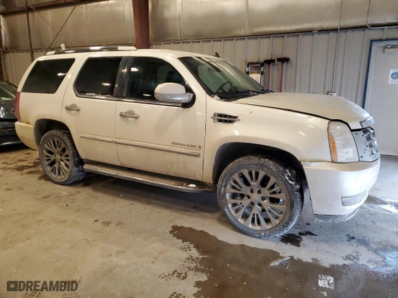 2007 Cadillac Escalade with VIN 1GYFK63897R244772, listed as a Copart auction lot 43703025 with 114,544 mi miles and Clean Title. Bid and sale history available at carsss.com. Image 4.