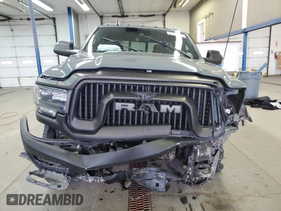2021 Ram 2500 Power Wagon z VIN 3C6TR5EJ6MG551155, wystawiony jako Copart lot #87009024 z przebiegiem 90 554 mil mil oraz Szkoda całkowita • Salvage title. Historia ofert i sprzedaży dostępna na DreamBid. Obrazek 5.