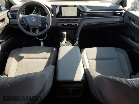 2025 Toyota Camry LE with VIN 4T1DAACKXSU526046, listed as a Copart auction lot 54517705 with 20,721 mi miles and Clean Title. Bid and sale history available at DreamBid. Image 8.