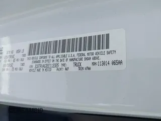 2014 Ram ProMaster Cargo z VIN 3C6TRVAG3EE112325, wystawiony jako IAAI lot #42352470 z przebiegiem 165 564 mil mil oraz . Historia ofert i sprzedaży dostępna na DreamBid. Obrazek 9.