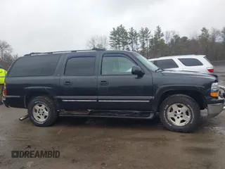 2004 Chevrolet Suburban LT z VIN 1GNFK16T84J170724, wystawiony jako IAAI lot #41968221 z przebiegiem 286 281 mil mil oraz . Historia ofert i sprzedaży dostępna na DreamBid. Obrazek 13.