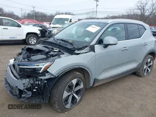 2024 Volvo XC40 Plus Bright Theme with VIN YV4L12UE4R2307794, listed as a IAAI auction lot 41694542 with 11,516 mi miles. Bid and sale history available at carsss.com. Image 18.