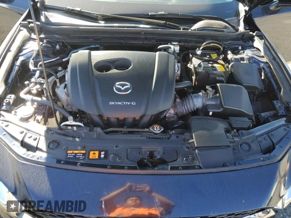 2020 Mazda 3 Premium with VIN JM1BPAEM4L1164114, listed as a Copart auction lot 83880834 with 25,590 mi miles and Salvage title. Bid and sale history available at DreamBid. Image 12.