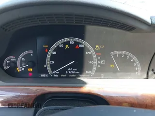 2010 Mercedes-Benz S-Class S 550 with VIN WDDNG8GB3AA317389, listed as a IAAI auction lot 41922862 with 219,260 mi miles. Bid and sale history available at carsss.com. Image 7.