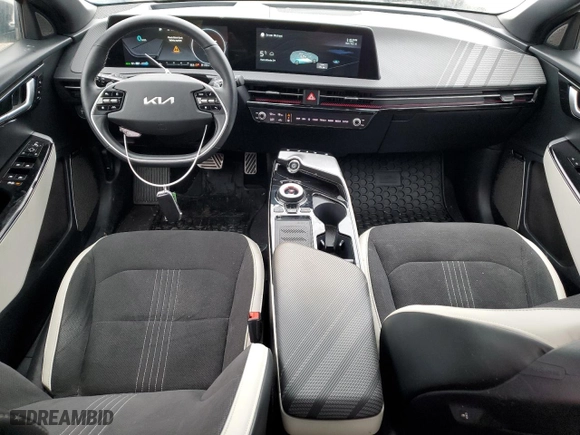 2022 Kia EV6 GT-Line with VIN KNDC4DLC3N5041103, listed as a Copart auction lot 84439554 with 84,750 mi miles and Salvage Title. Bid and sale history available at carsss.com. Image 8.