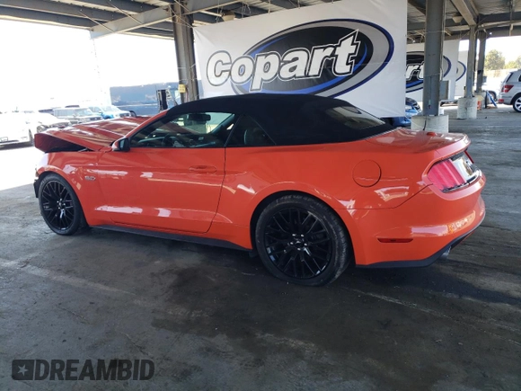 2016 Ford Mustang GT Premium z VIN 1FATP8FF7G5226557, wystawiony jako Copart lot #57002045 z przebiegiem 45 507 mil mil oraz Szkoda całkowita • Salvage title. Historia ofert i sprzedaży dostępna na DreamBid. Obrazek 2.