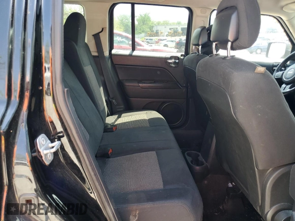 2014 Jeep Patriot Latitude with VIN 1C4NJPFB4ED823020, listed as a Copart auction lot 54746855 with 208,998 mi miles and Clean Title. Bid and sale history available at carsss.com. Image 11.