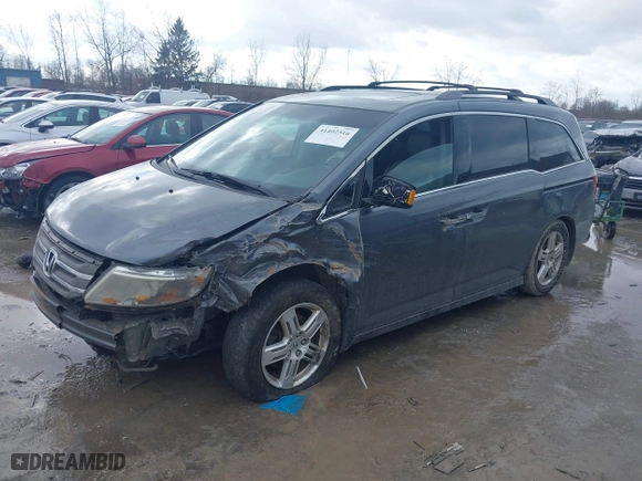 2011 Honda Odyssey Touring with VIN 5FNRL5H95BB007514, listed as a IAAI auction lot 41402516 with 281,032 mi miles. Bid and sale history available at carsss.com. Image 18.