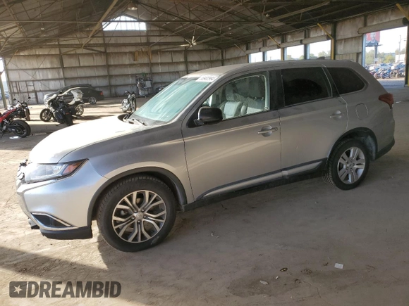 2018 Mitsubishi Outlander ES z VIN JA4AZ3A36JZ042328, wystawiony jako Copart lot #85902994 z przebiegiem 129 936 mil mil oraz Szkoda całkowita • Salvage title. Historia ofert i sprzedaży dostępna na DreamBid. Obrazek 1.