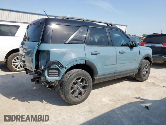 2022 Ford Bronco Sport Badlands z VIN 3FMCR9D9XNRD72951, wystawiony jako Copart lot #52829895 z przebiegiem 54 054 mil mil oraz Szkoda całkowita • Salvage title. Historia ofert i sprzedaży dostępna na DreamBid. Obrazek 3.