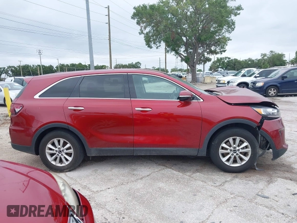 2020 Kia Sorento LX with VIN 5XYPG4A31LG686087, listed as a IAAI auction lot 41976544 with 111,158 mi miles and . Bid and sale history available at DreamBid. Image 13.