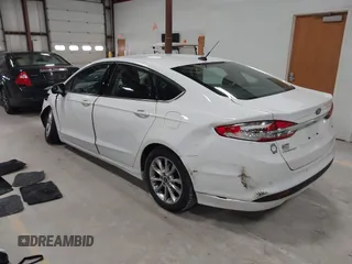 2017 Ford Fusion SE with VIN 3FA6P0H7XHR355914, listed as a IAAI auction lot 41983458 with 118,403 mi miles. Bid and sale history available at carsss.com. Image 3.