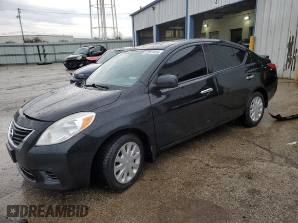 2014 Nissan Versa S with VIN 3N1CN7AP1EL839011, listed as a Copart auction lot 47817415 with 63,059 mi miles and Salvage Title. Bid and sale history available at DreamBid. Image 1.