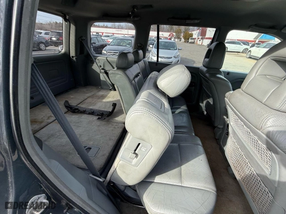 2003 Honda Pilot EX with VIN 2HKYF18673H552702, listed as a Copart auction lot 49175585 with 204,995 mi miles and Clean Title. Bid and sale history available at carsss.com. Image 6.