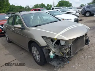 2008 Honda Accord LX z VIN 1HGCP26318A041265, wystawiony jako IAAI lot #42065423 z przebiegiem 131 565 mil mil oraz . Historia ofert i sprzedaży dostępna na DreamBid. Obrazek 1.