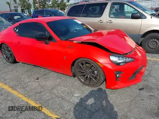 2017 Toyota 86 with VIN JF1ZNAA19H8708188, listed as a IAAI auction lot 41451000 with 1 mi miles. Bid and sale history available at carsss.com. Image 1.
