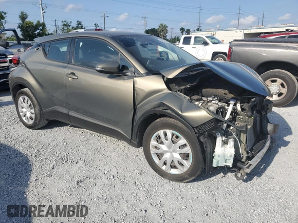 2021 Toyota C-HR LE z VIN NMTKHMBXXMR130792, wystawiony jako Copart lot #54854625 z przebiegiem 27 478 mil mil oraz Nie do naprawy • Non repairable. Historia ofert i sprzedaży dostępna na DreamBid. Obrazek 4.