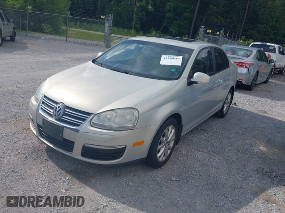 2010 Volkswagen Jetta Limited Edition с VIN 3VWRZ7AJ7AM098548, выставлен на аукционе IAAI как лот 42510689 с пробегом 166 541 миль миль и . История ставок и продаж доступна на DreamBid. Изображение 6.