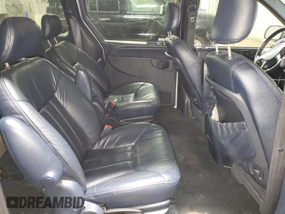 2001 Chrysler Town & Country LXi with VIN 2C8GP54L31R375236, listed as a Copart auction lot 85763534 with 193,013 mi miles and Salvage Title. Bid and sale history available at DreamBid. Image 11.