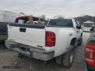 2014 GMC Sierra 3500HD Work Truck with VIN 1GT322CG0EF115990, listed as a Copart auction lot 78132414 with 121,471 mi miles and Salvage Title. Bid and sale history available at carsss.com. Image 3.