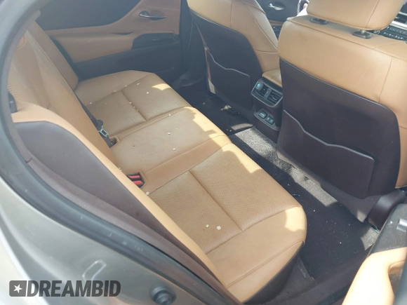 2021 Lexus ES 250 z VIN 58AD11D11MU002155, wystawiony jako IAAI lot #42186499 z przebiegiem 49 539 mil mil oraz . Historia ofert i sprzedaży dostępna na DreamBid. Obrazek 8.