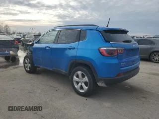 2018 Jeep Compass Altitude z VIN 3C4NJDBB0JT403313, wystawiony jako Copart lot #46607875 z przebiegiem 101 581 mil mil oraz Szkoda całkowita • Salvage title. Historia ofert i sprzedaży dostępna na DreamBid. Obrazek 2.