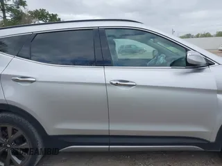 2018 Hyundai Santa Fe Ultimate z VIN 5XYZW4LAXJG536063, wystawiony jako IAAI lot #41795012 z przebiegiem 46 586 mil mil oraz . Historia ofert i sprzedaży dostępna na DreamBid. Obrazek 14.