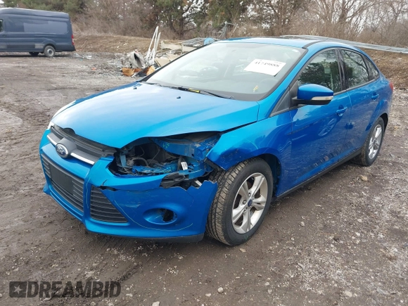 2013 Ford Focus SE with VIN 1FADP3F22DL305081, listed as a IAAI auction lot 41749888 with 117,480 mi miles. Bid and sale history available at carsss.com. Image 2.