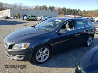2015 Volvo V60 T5 Premier with VIN YV1612SK8F1264503, listed as a Copart auction lot 79948603 with 164,221 mi miles. Bid and sale history available at carsss.com. Image 1.