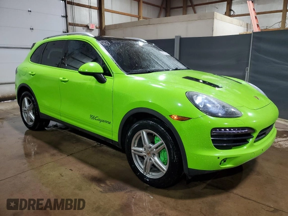 2012 Porsche Cayenne z VIN WP1AA2A28CLA05588, wystawiony jako Copart lot #54973895 z przebiegiem 189 838 mil mil oraz Czysty tytuł • Clean title. Historia ofert i sprzedaży dostępna na DreamBid. Obrazek 4.