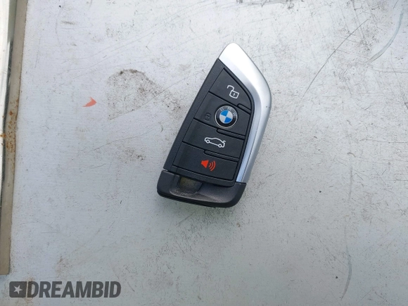 2024 BMW i4 eDrive35 z VIN WBY43AW00RFT13208, wystawiony jako IAAI lot #41191478 z przebiegiem 9 638 mil mil oraz . Historia ofert i sprzedaży dostępna na DreamBid. Obrazek 11.