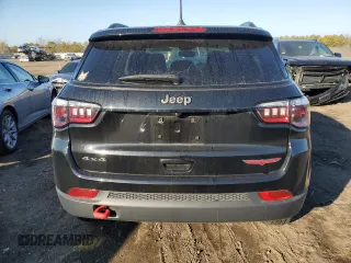 2022 Jeep Compass Trailhawk with VIN 3C4NJDDB9NT202965, listed as a Copart auction lot 46124755 with 9,610 mi miles and Salvage title. Bid and sale history available at DreamBid. Image 6.