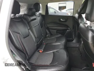 2020 Jeep Compass Trailhawk z VIN 3C4NJDDB1LT122251, wystawiony jako Copart lot #55255875 z przebiegiem 104 462 mil mil oraz Szkoda całkowita • Salvage title. Historia ofert i sprzedaży dostępna na DreamBid. Obrazek 11.