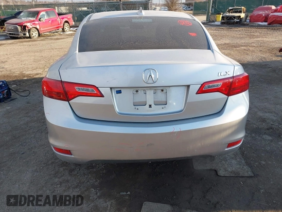 2013 Acura ILX with VIN 19VDE1F3XDE002337, listed as a IAAI auction lot 41417917 with 170,373 mi miles. Bid and sale history available at carsss.com. Image 16.