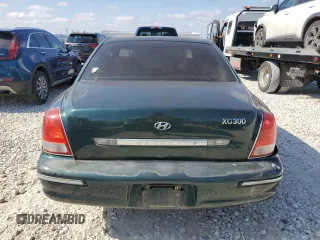 2001 Hyundai XG with VIN KMHFU45D81A097019, listed as a Copart auction lot 43586015 with 198,459 mi miles and Clean Title. Bid and sale history available at carsss.com. Image 6.