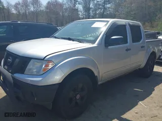 2011 Nissan Frontier PRO-4X with VIN 1N6AD0EVXBC407089, listed as a IAAI auction lot 42113537 with 124,853 mi miles. Bid and sale history available at carsss.com. Image 17.