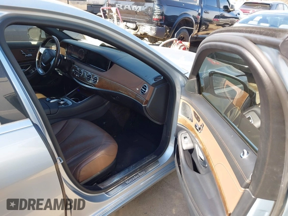 2016 Mercedes-Benz S 550 with VIN WDDUG8CB4GA206554, listed as a IAAI auction lot 41668452 with 299,833 mi miles and . Bid and sale history available at carsss.com. Image 5.